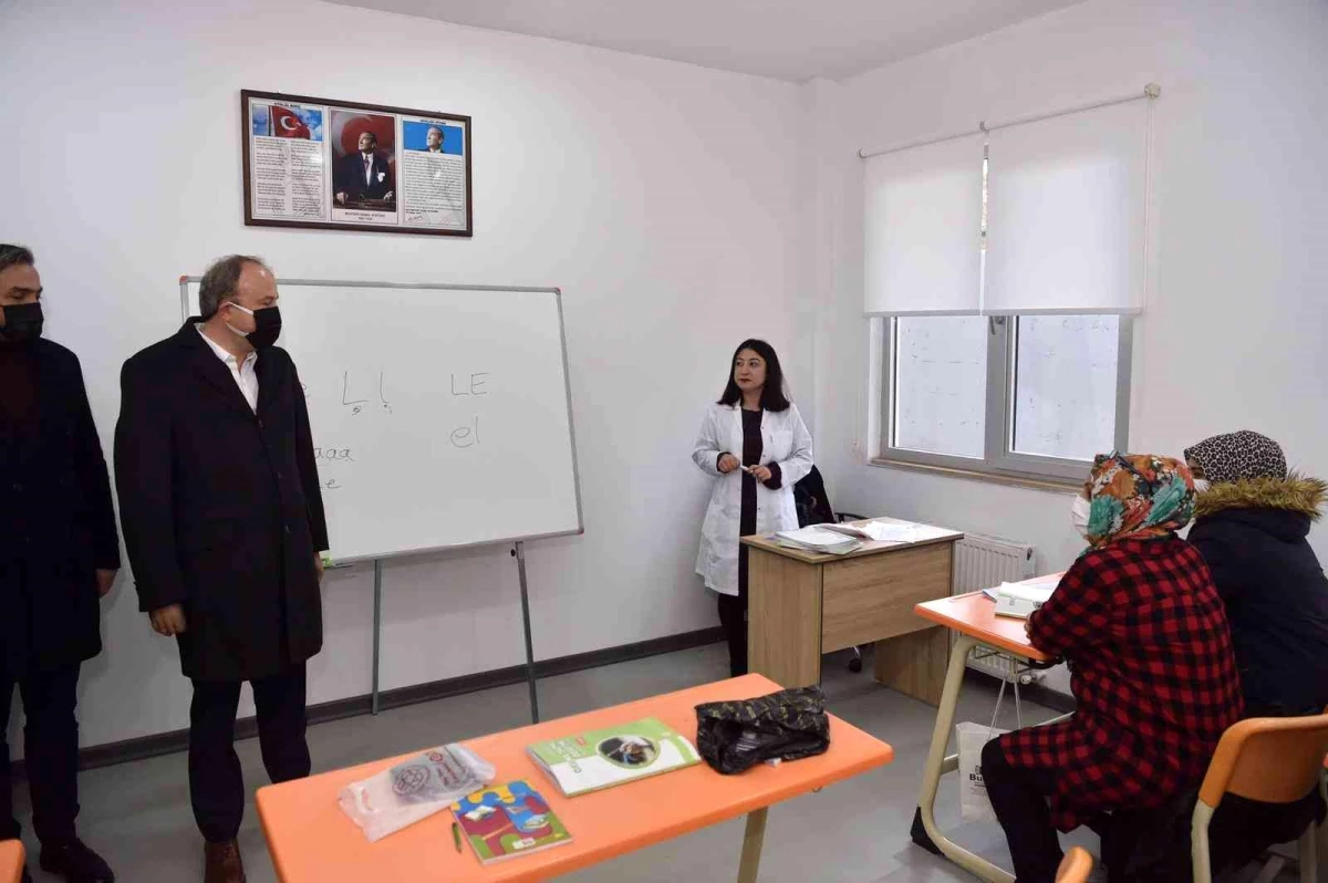 Avcılar\'da Kadın Sosyal Yaşam Merkezi ve Firüzköy Çocuk Evi hizmete açıldı