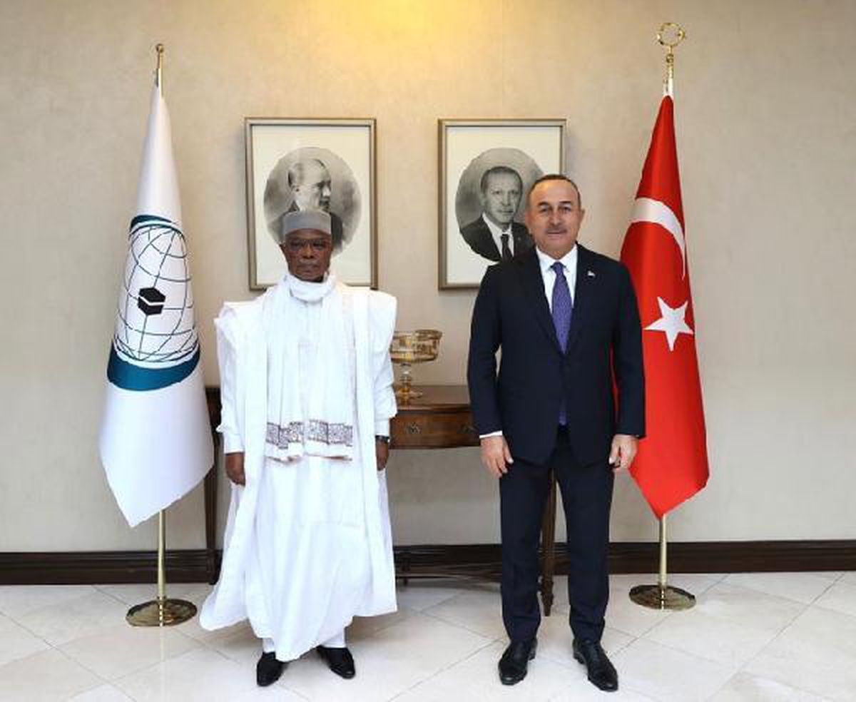 Bakan Çavuşoğlu, İİT Genel Sekreteri Taha ile görüştü