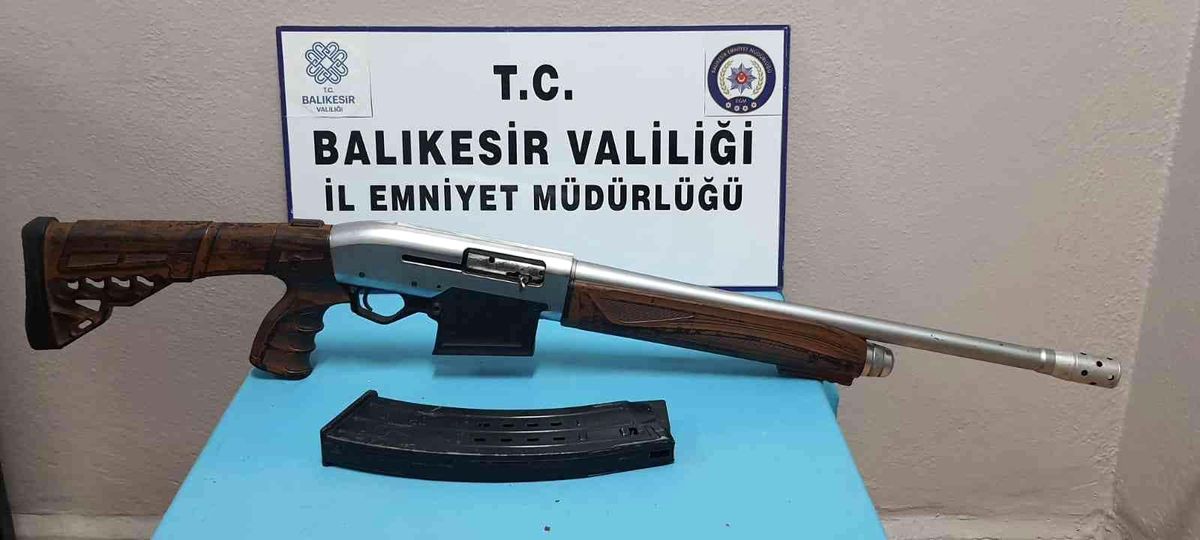 Son dakika haberleri | Balıkesir\'de 34 şahsa asayiş ve uyuşturucu operasyonu