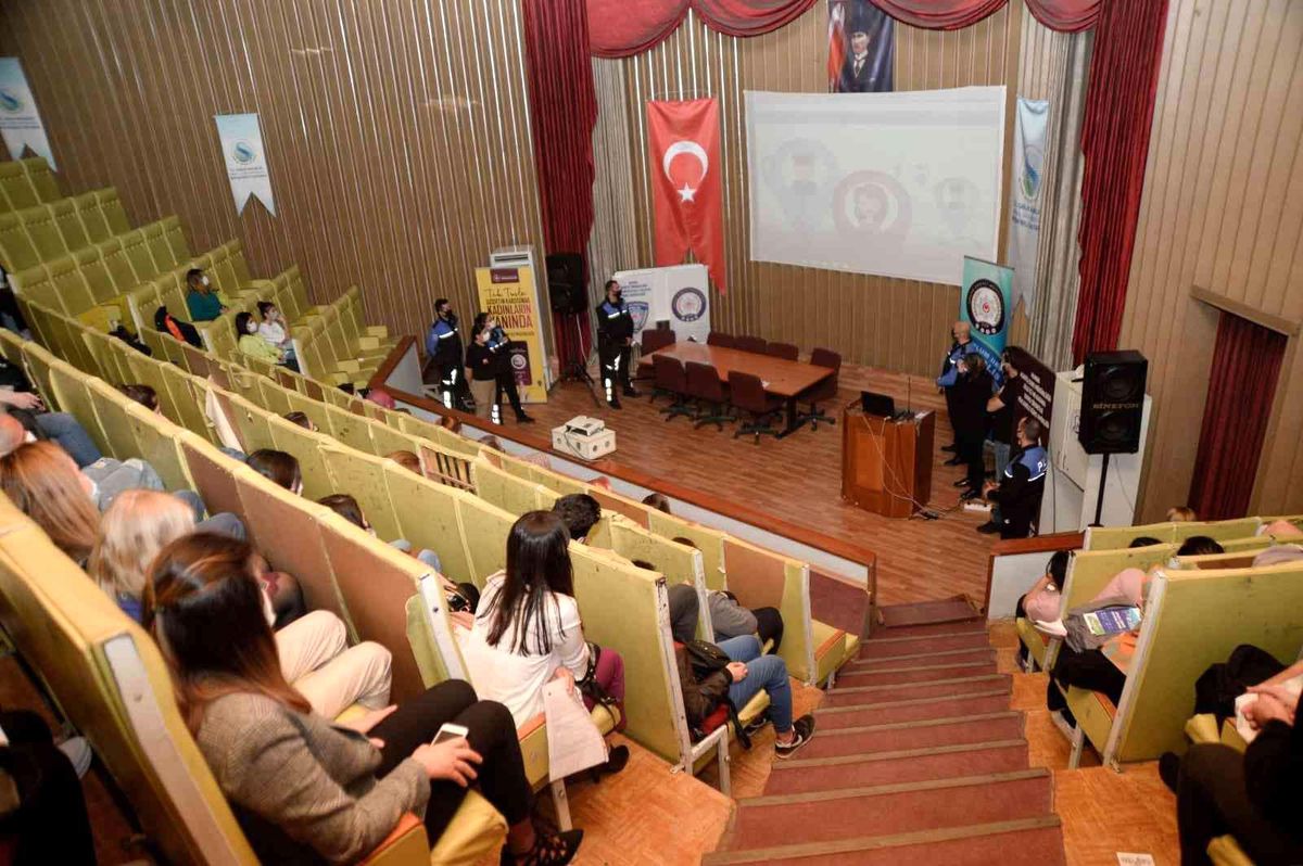 Hastane personeline KADES anlatıldı