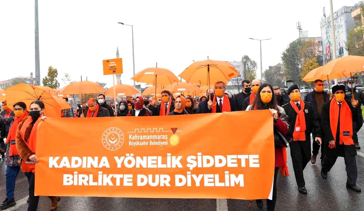 Kahramanmaraş\'ta "kadına şiddete hayır" yürüyüşü