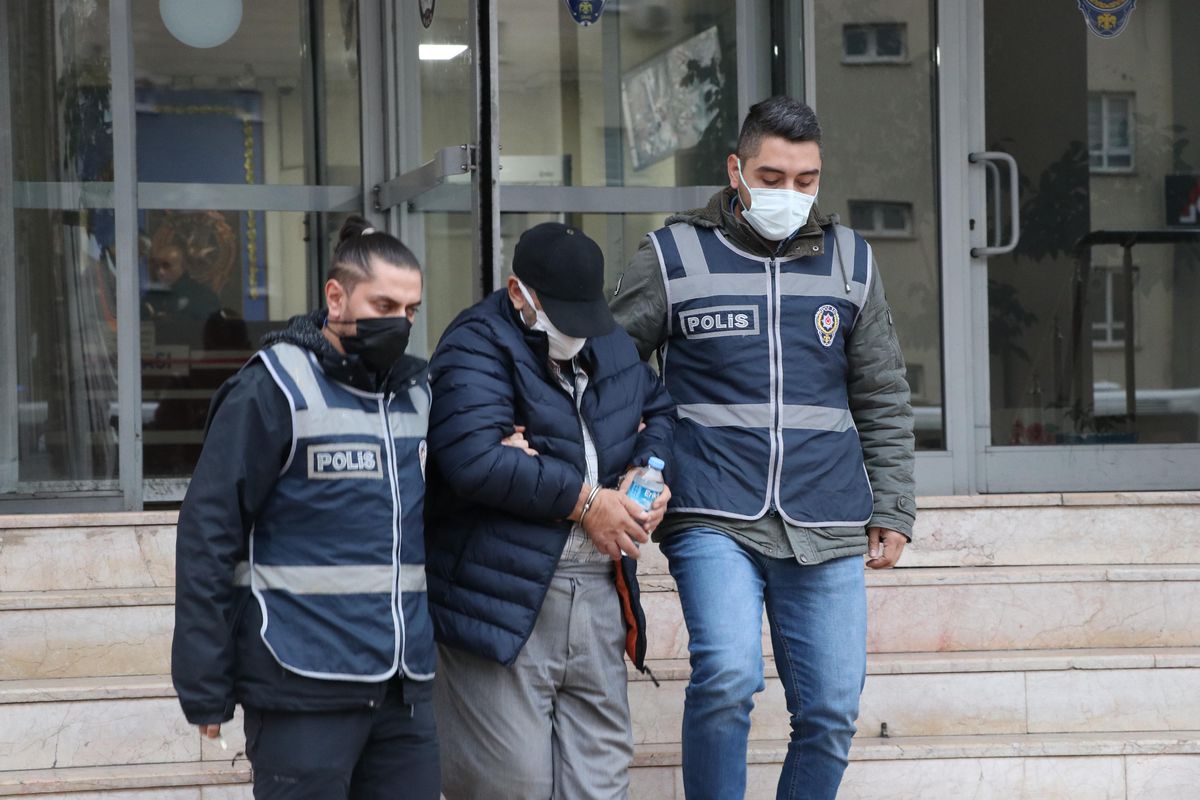 Kayseri\'de hakkında 37 yıl hapis cezası bulunan firari hükümlü yakalandı