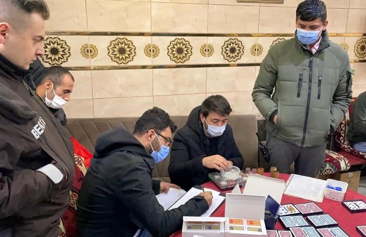 Son dakika haberleri: Kumar oynatılan derneklere \'Düşeş Operasyonu\'