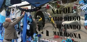 Maradona, Napoli'de ölüm yıldönümünde anıldı: 'Unutulmaz bir efsane'