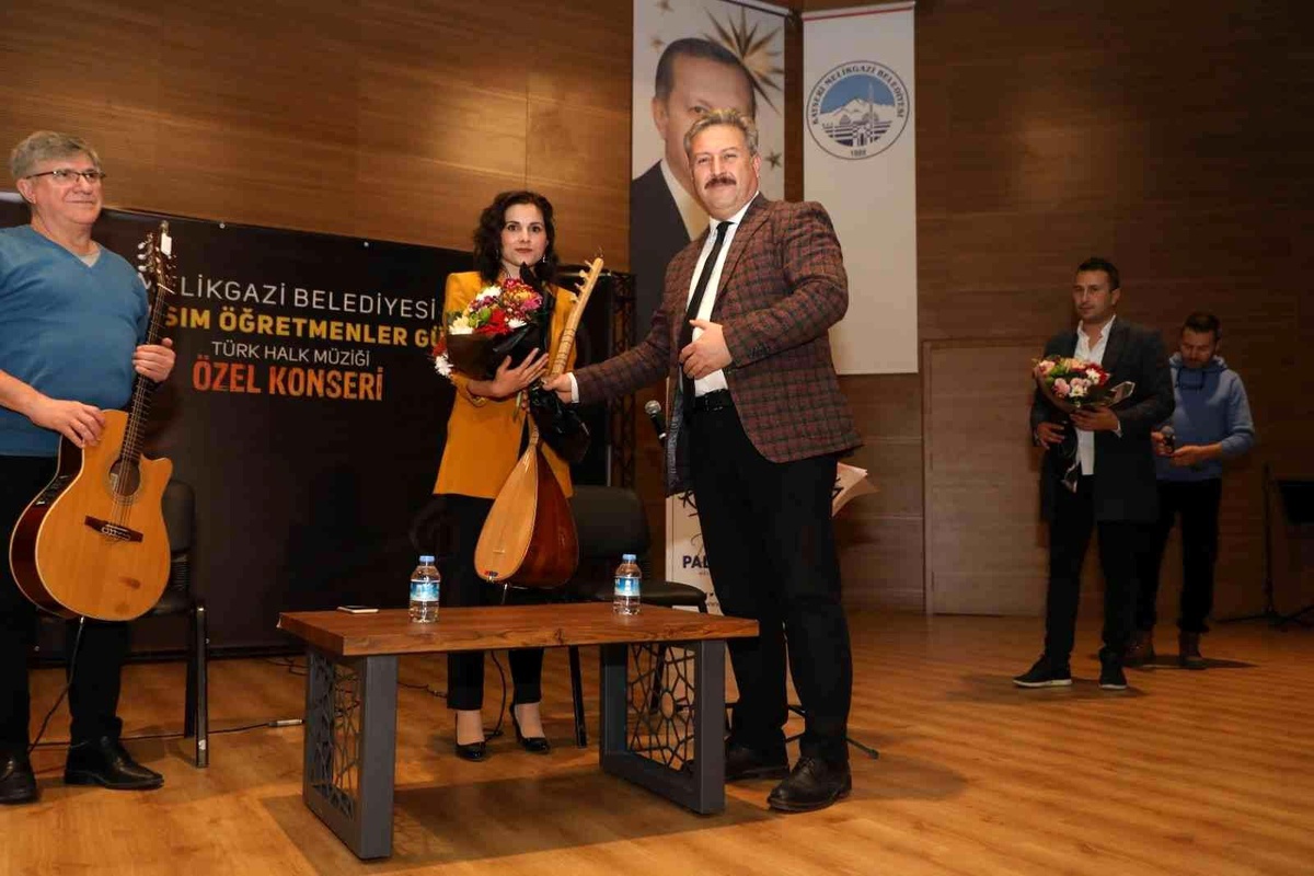 Melikgazi\'de Öğretmenler Günü\'ne özel müzik dolu akşam