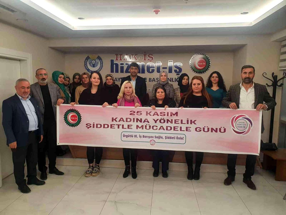 Özbaldöktü: "Ailemizin baş tacı kadınlarımız için şiddetsiz bir dünya istiyoruz"