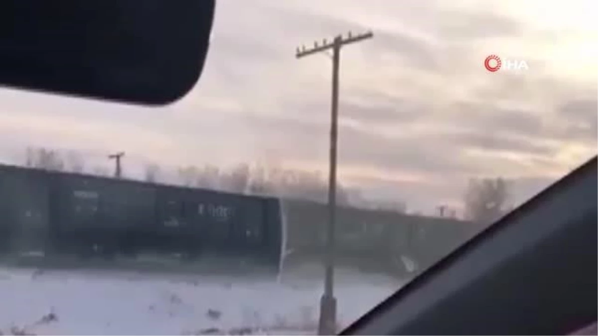 Son dakika haber | Rusya\'da yük treni altına aldığı aracı metrelerce sürükledi: 1 ölü