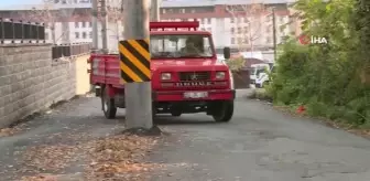 Son dakika haberi | Yolun ortasında kalan direkler kazaya davetiye çıkarıyor