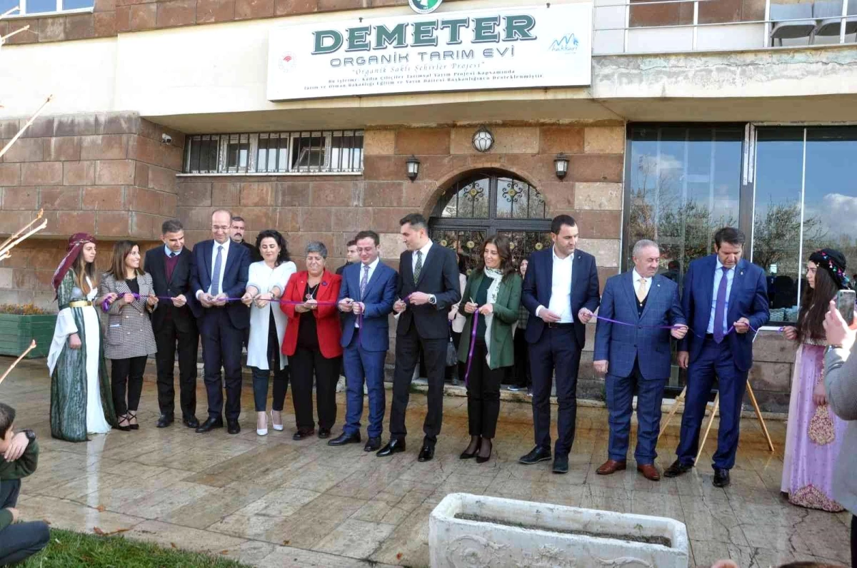Yüksekova\'da "Demeter Organik Tarım Evi Tarımsal Kalkınma Kadın Kooperatifi\' açıldı