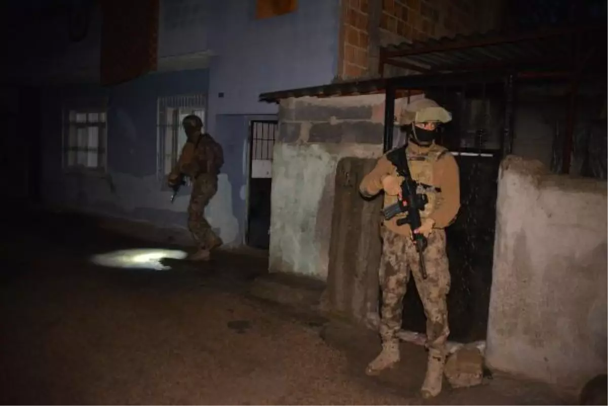 ADANA\'DA PKK OPERAYSONU: 17 GÖZALTI KARARI