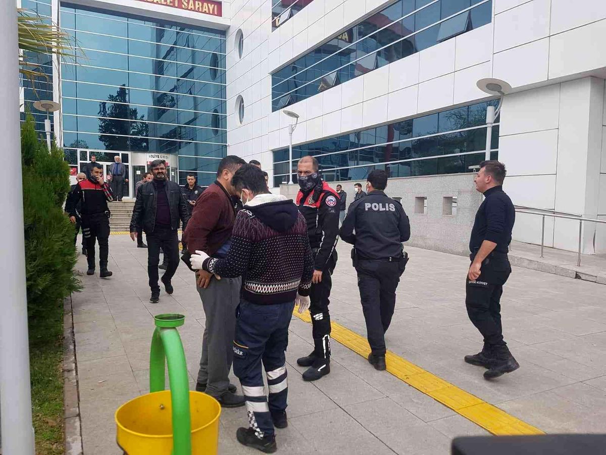 Adıyaman Adliyesinde bıçaklı kavga: 2 yaralı