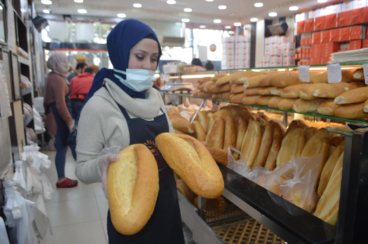 Afyonkarahisar Bakkallar Esnaf Odası Başkanı Üstün, un ve ekmek fiyatlarıyla ilgili açıklamalarda bulundu