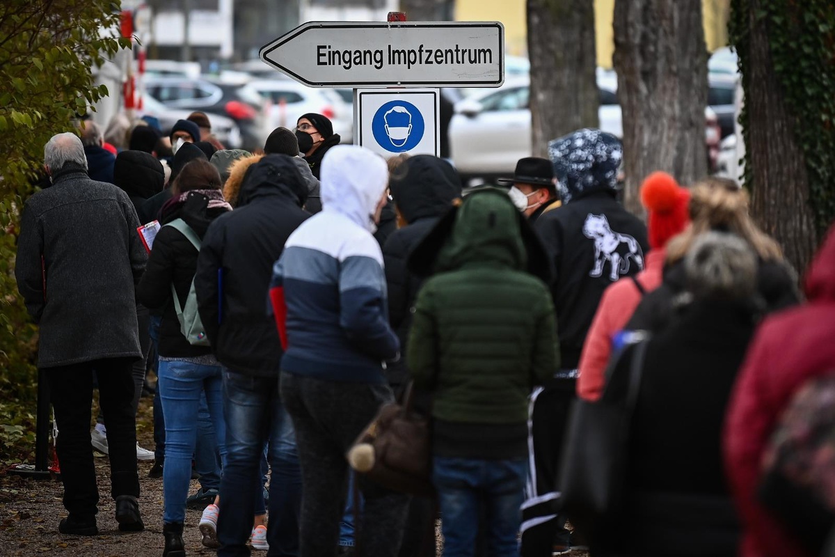 Almanya\'da günlük vaka sayısında yeni rekor