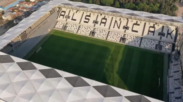 Cumhurbaşkanı Erdoğan açıkladı! Alsancak'taki yeni stadın adı Mustafa Denizli Stadı olacak Cumhurbaşkanı Erdoğan açıkladı! Alsancak'taki yeni stadın adı Mustafa Denizli Stadı olacak