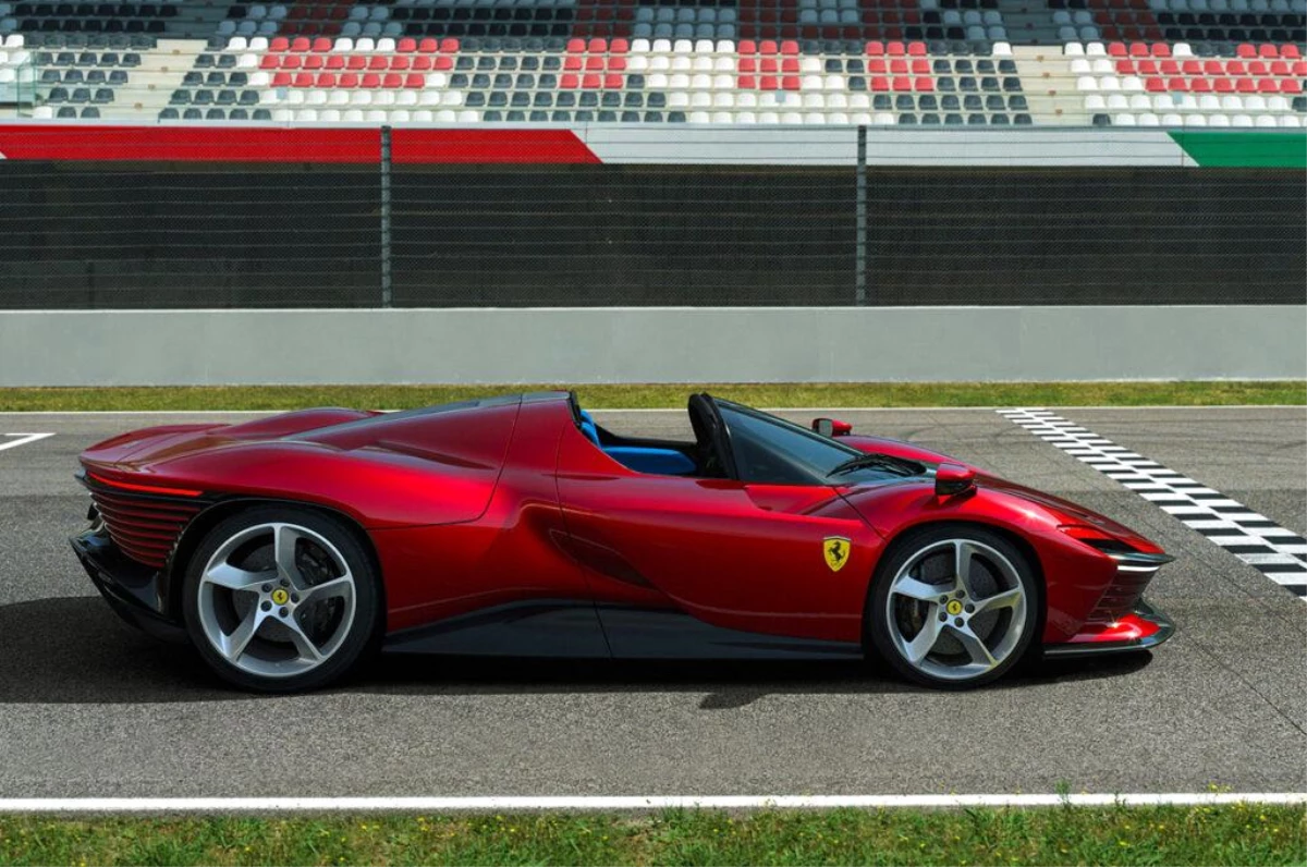 Ferrari Icona Serisi\'ne yeni üye: Daytona SP3