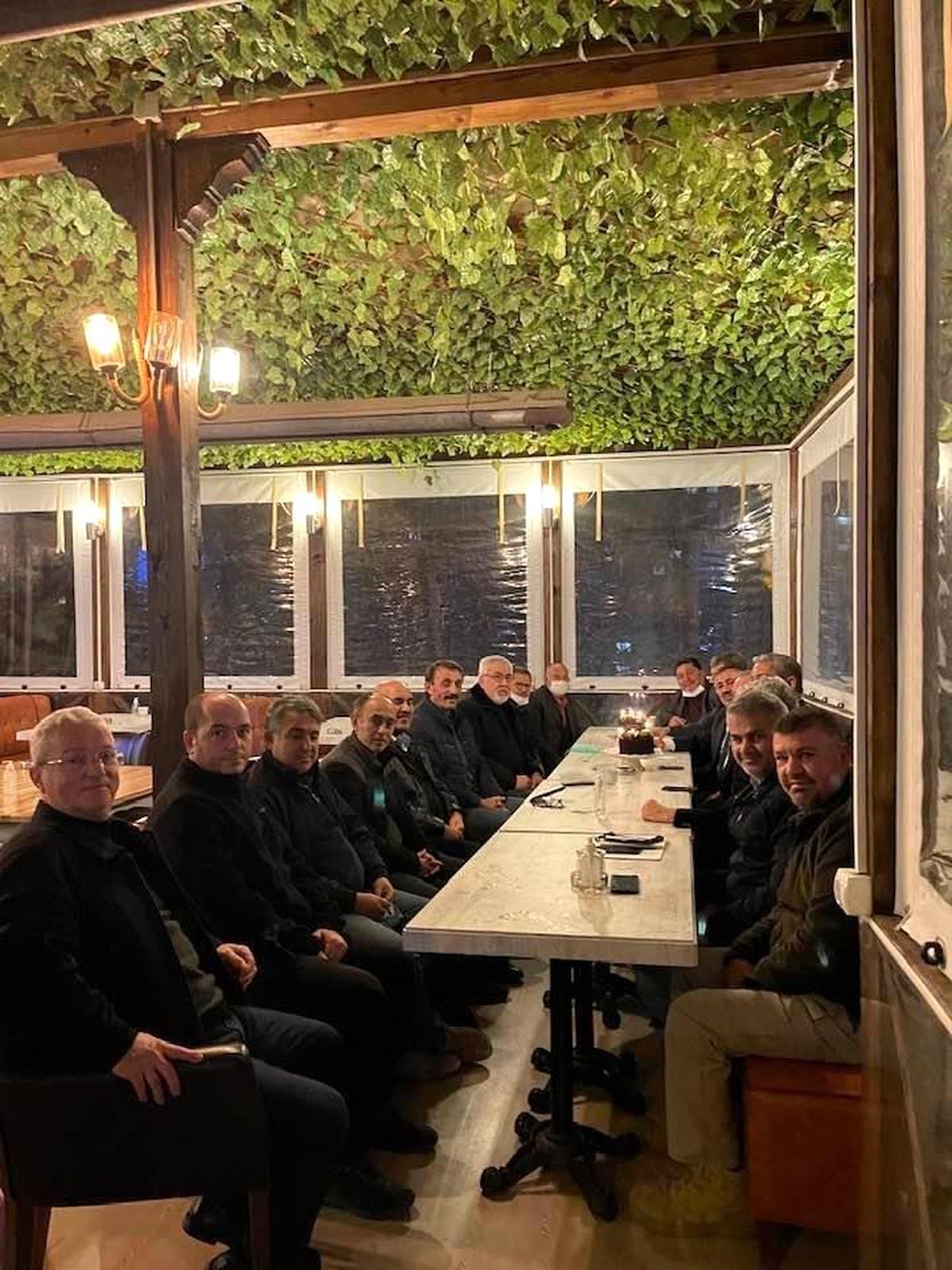 Gönül dostlarıyla bir araya geldi