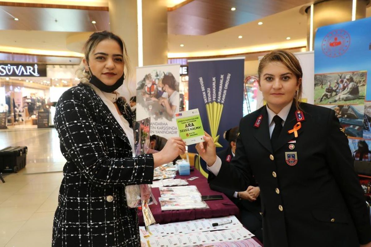 Jandarma'dan KADES tanıtımı