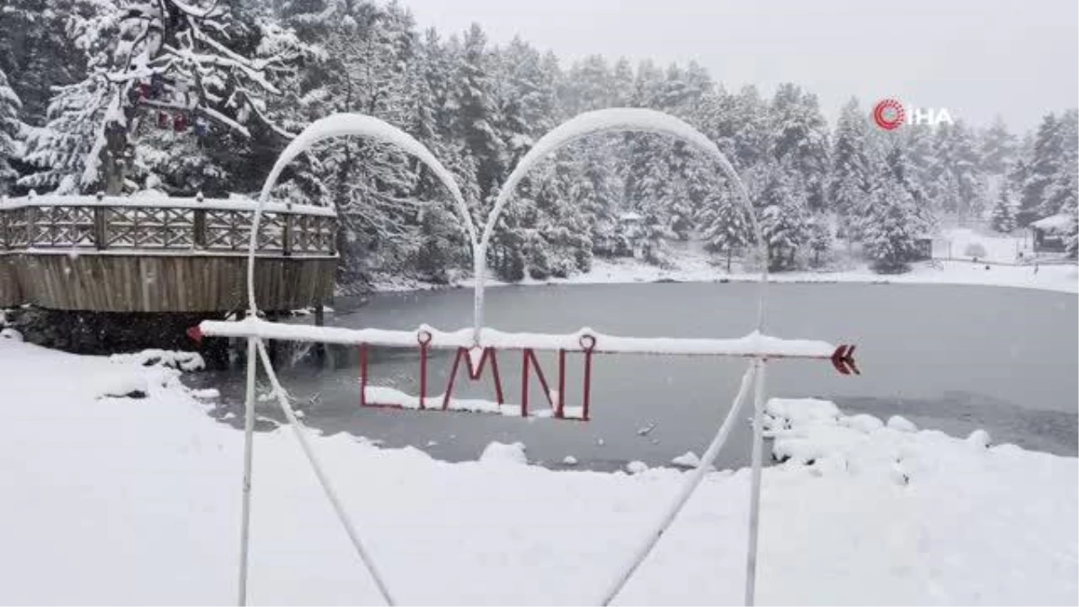 Son dakika haberleri: Limni Gölü\'nden eşsiz kar görüntüleri