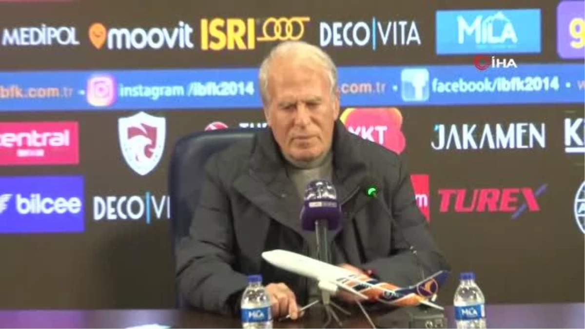 Mustafa Denizli: "Kalecimizin iyi oyunu 1 puanda etkili"