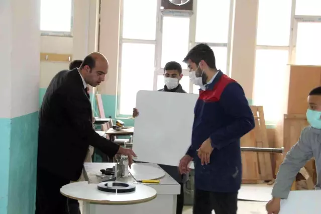 Şırnak Mesleki ve Teknik Anadolu Lisesi fabrika gibi çalışıyor