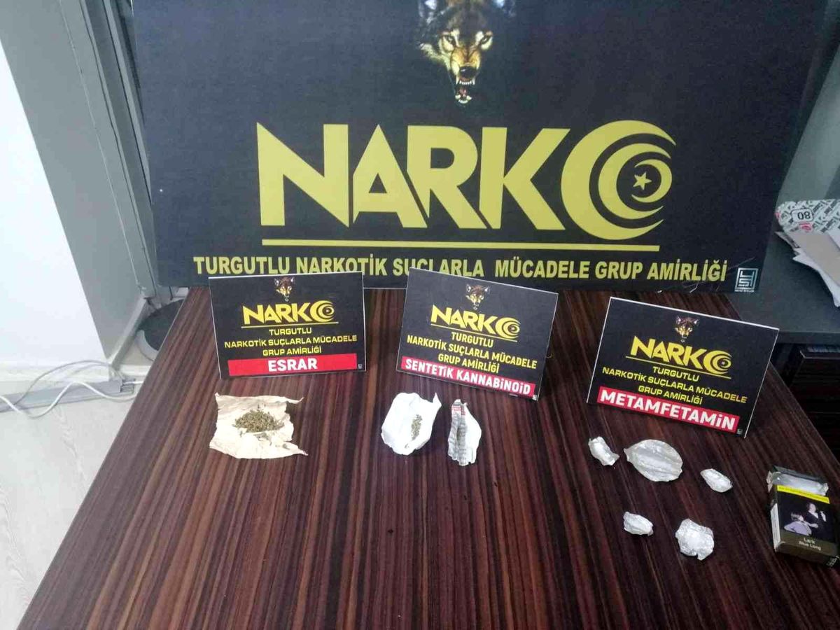 Son dakika haberi... Turgutlu\'da torbacı operasyonu: 2 tutuklama