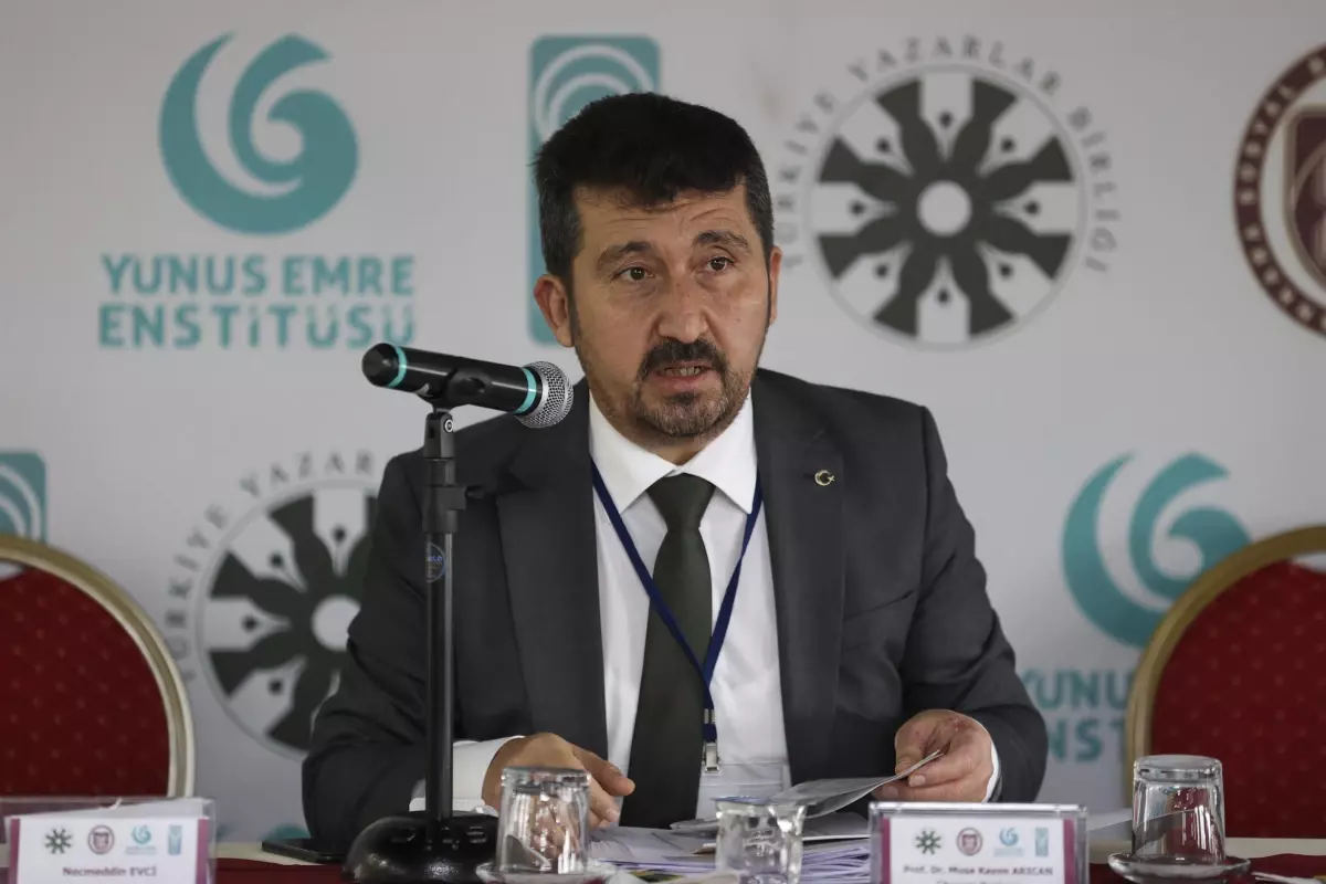 Türk dilinin sorunları 'Türkçe Şurası'nda ele alındı