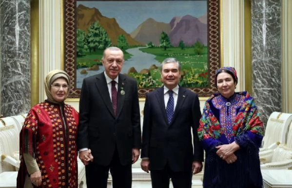 Son dakika haber | Cumhurbaşkanı Erdoğan, Türkmenistan'da hatıra fotoğrafı çekiminde yer aldı