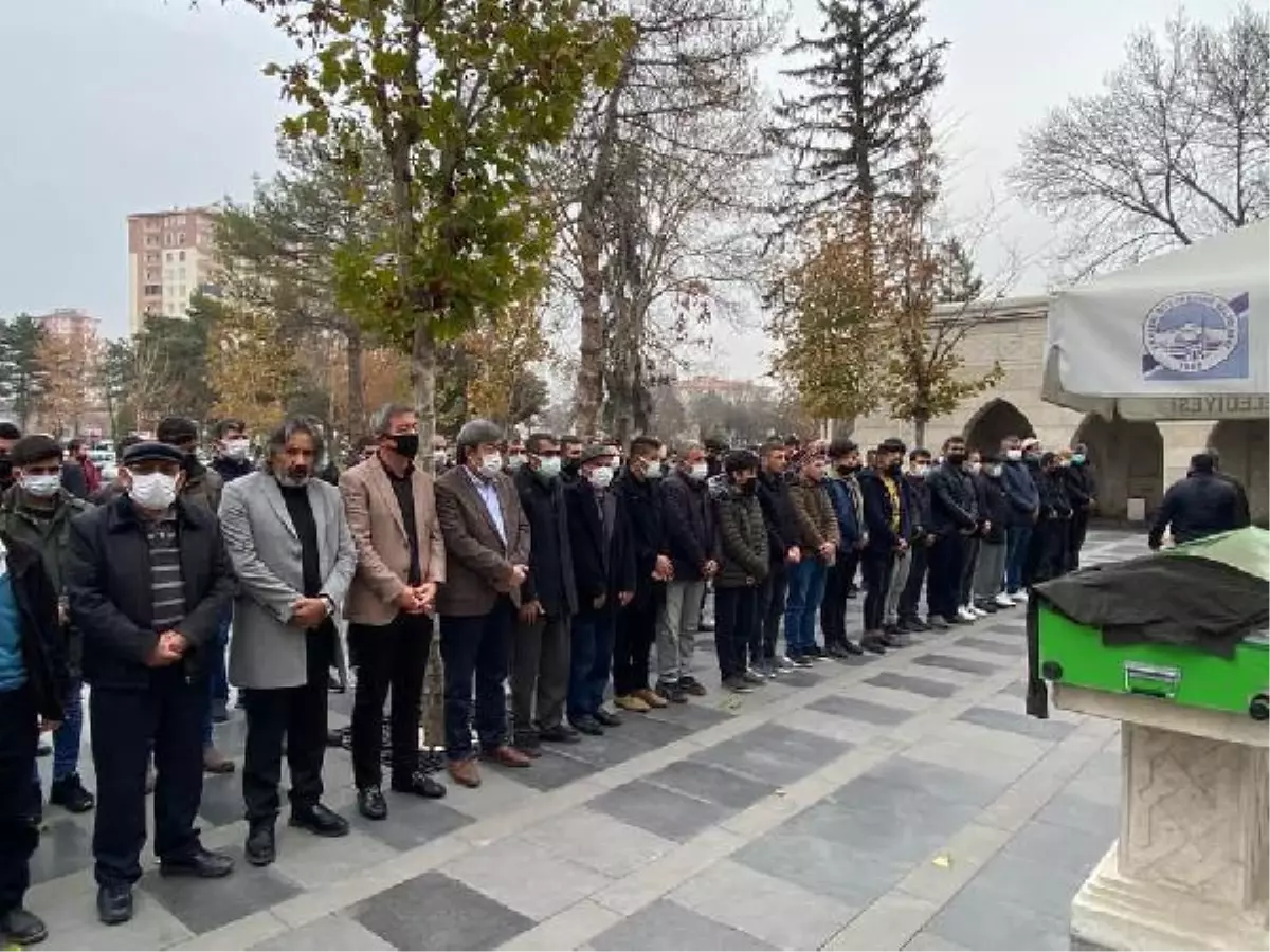 İnşaatın 11\'inci katından düşen Bedirhan, son yolculuğuna uğurlandı