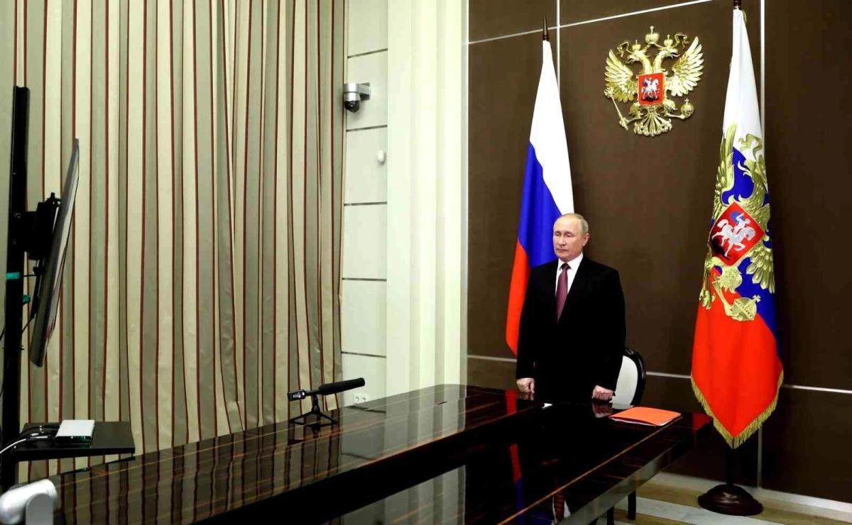Putin, Soçi\'deki üçlü zirvenin ardından Güvenlik Konseyi\'ni topladı