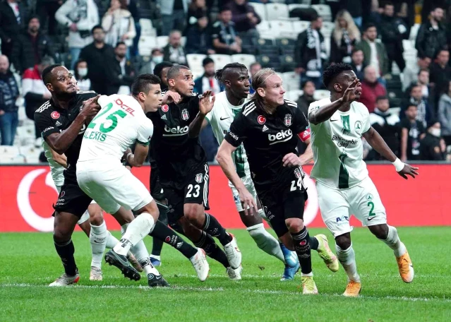 Spor Toto Süper Lig: Beşiktaş: 0 GZT Giresunspor: 4 (Maç sonucu)