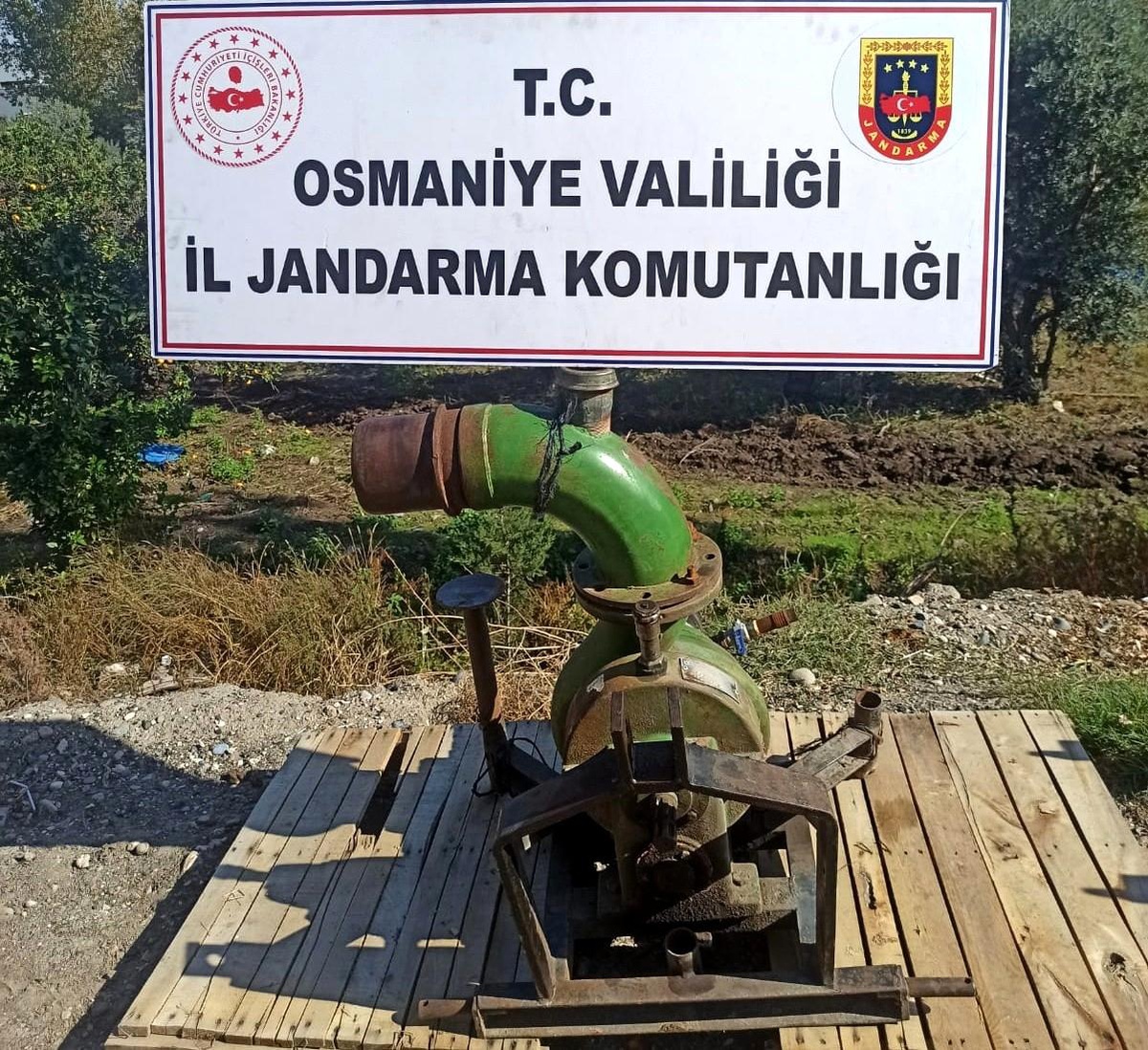 Su motoru çalan hırsızlık şüphelileri yakalandı