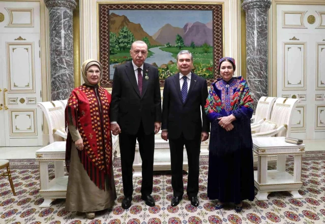 Türkmenistan'da Cumhurbaşkanı Erdoğan onuruna akşam yemeği