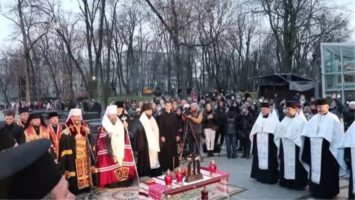 Ukrayna\'da "Holodomor trajedisi"nin kurbanları anıldı