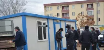Yalnız yaşadığı konteynerde ölü bulundu