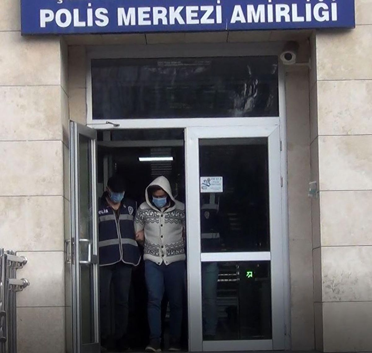 Yaşlı çifti dolandıran sahte savcı yakalandı