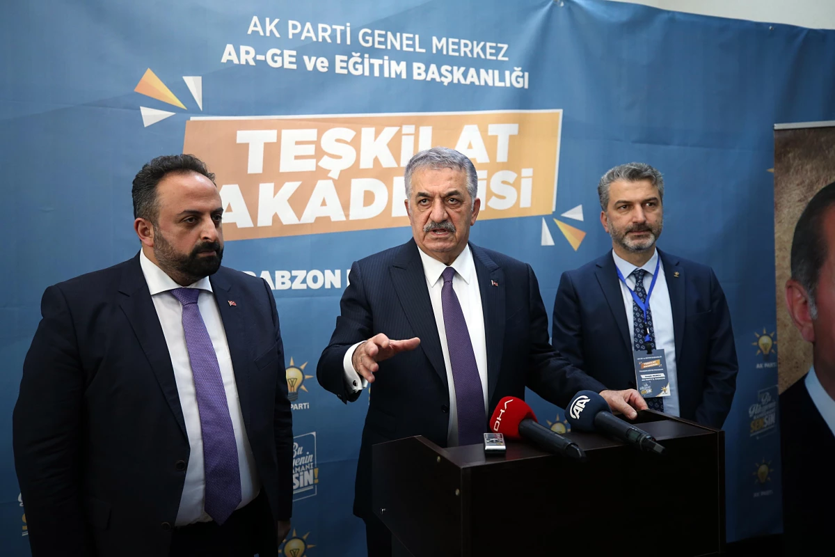 AK Parti\'li Yazıcı,"Teşkilat Akademisi Liderlik Okulu Eğitim Programı"na katıldı