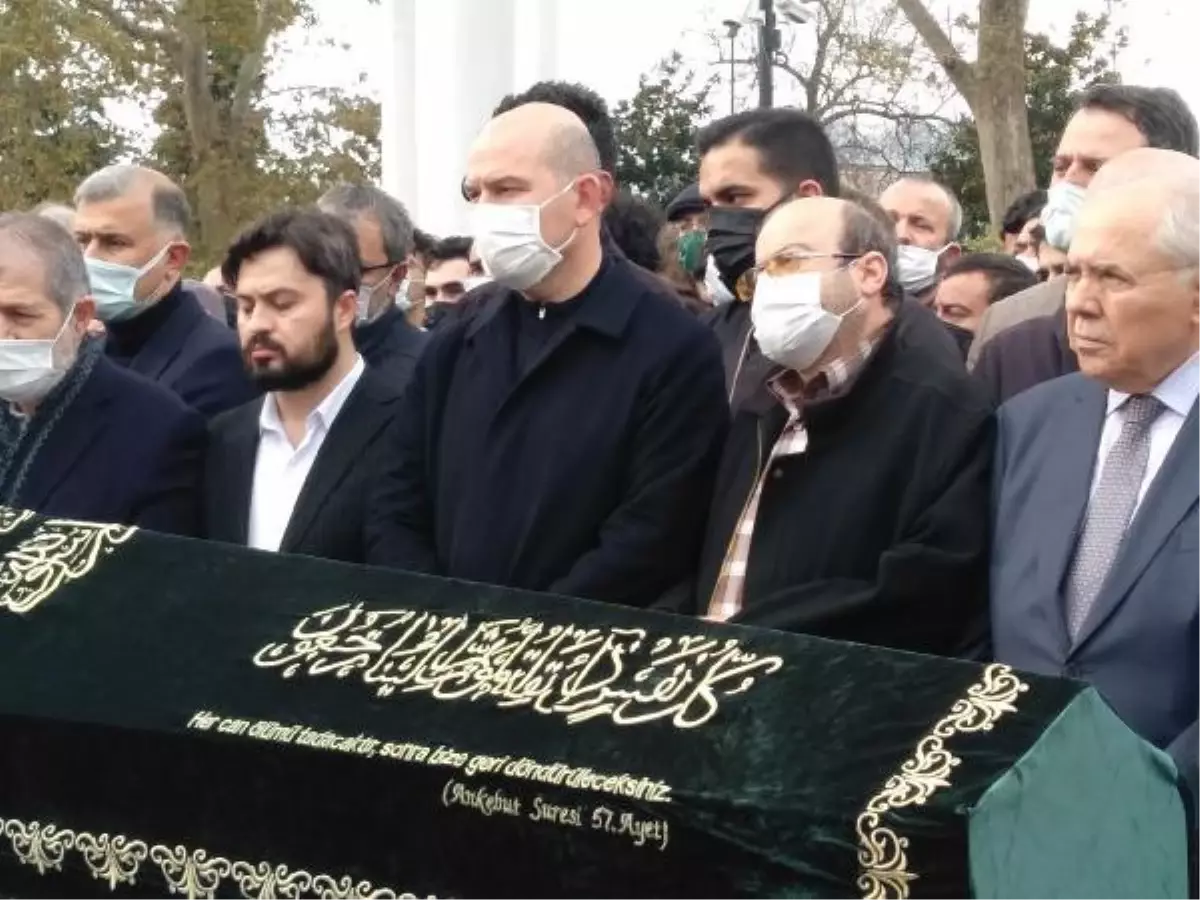 Son dakika haberi: Bursa\'da trafik kazasında hayatını kaybeden iki genç İHH\'lı İstanbul\'da toprağa verildi