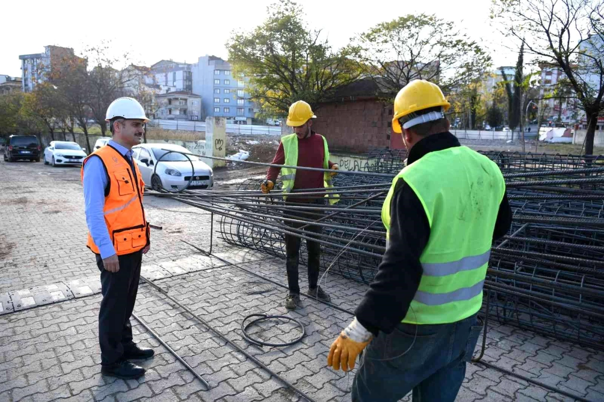 Çayırova\'da Kent Meydanı projesinin startı verildi