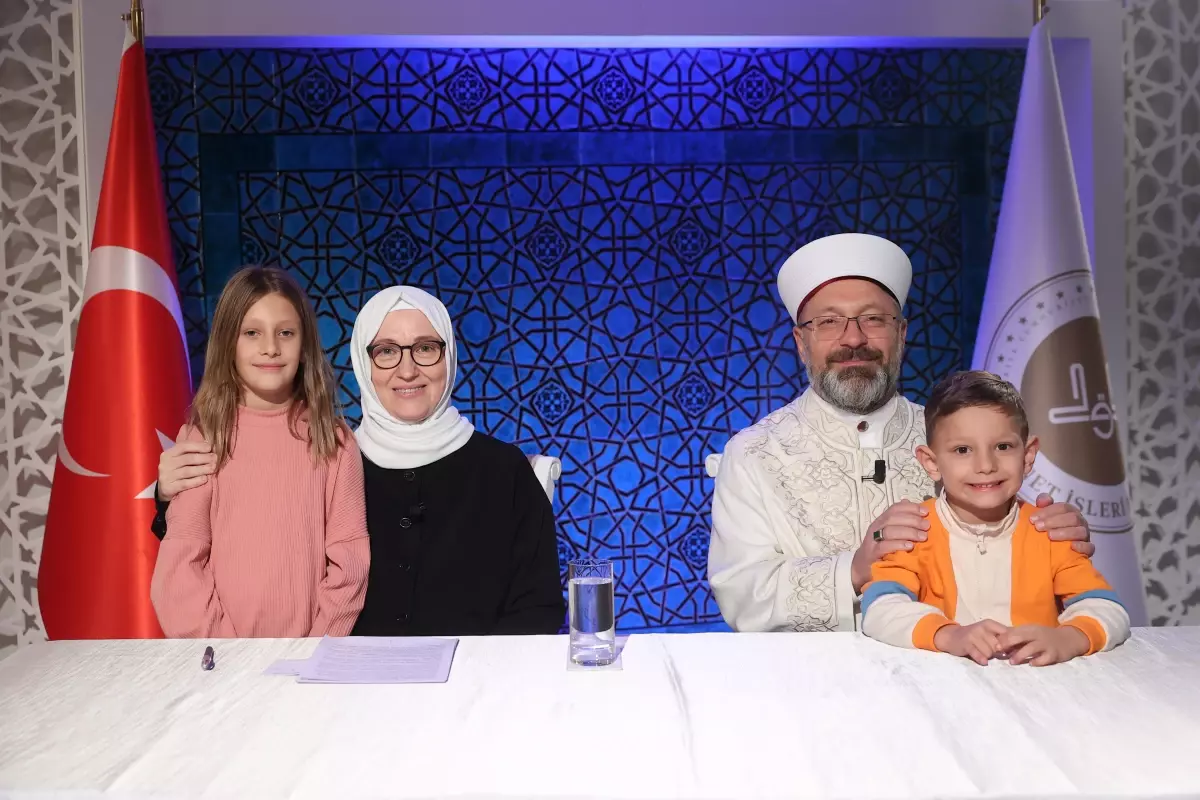 Diyanet İşleri Başkanı Erbaş, "Aile: Sevgi, Şefkat ve Merhamet" programına katıldı