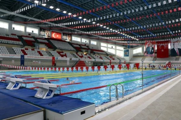 Gaziantep Olimpik Yüzme Havuzu törenle açıldı