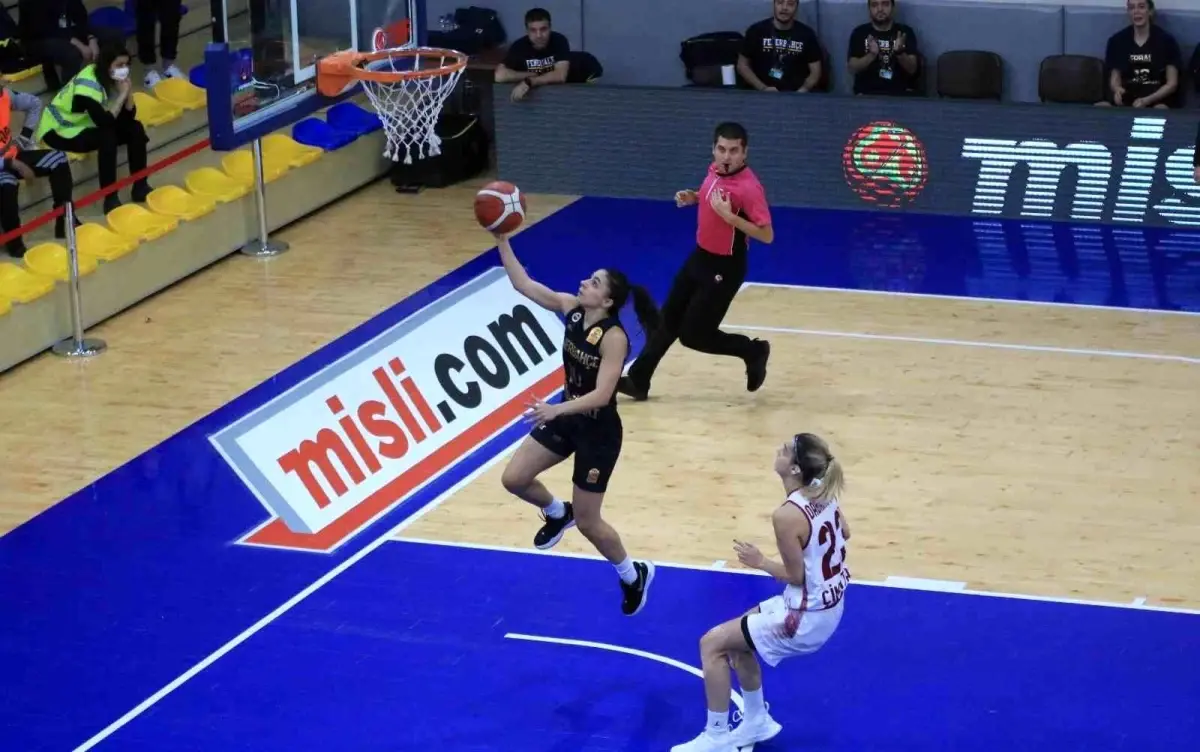 Kadınlar Basketbol Süper Ligi: Elazığ İl Özel İdare: 46 Fenerbahçe: 105