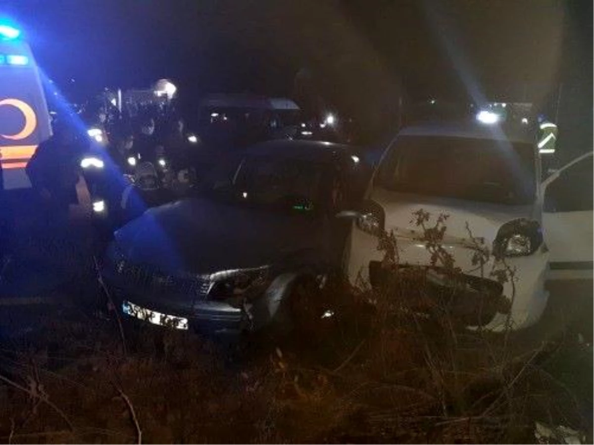 Manisa\'da trafik kazası: 4 yaralı