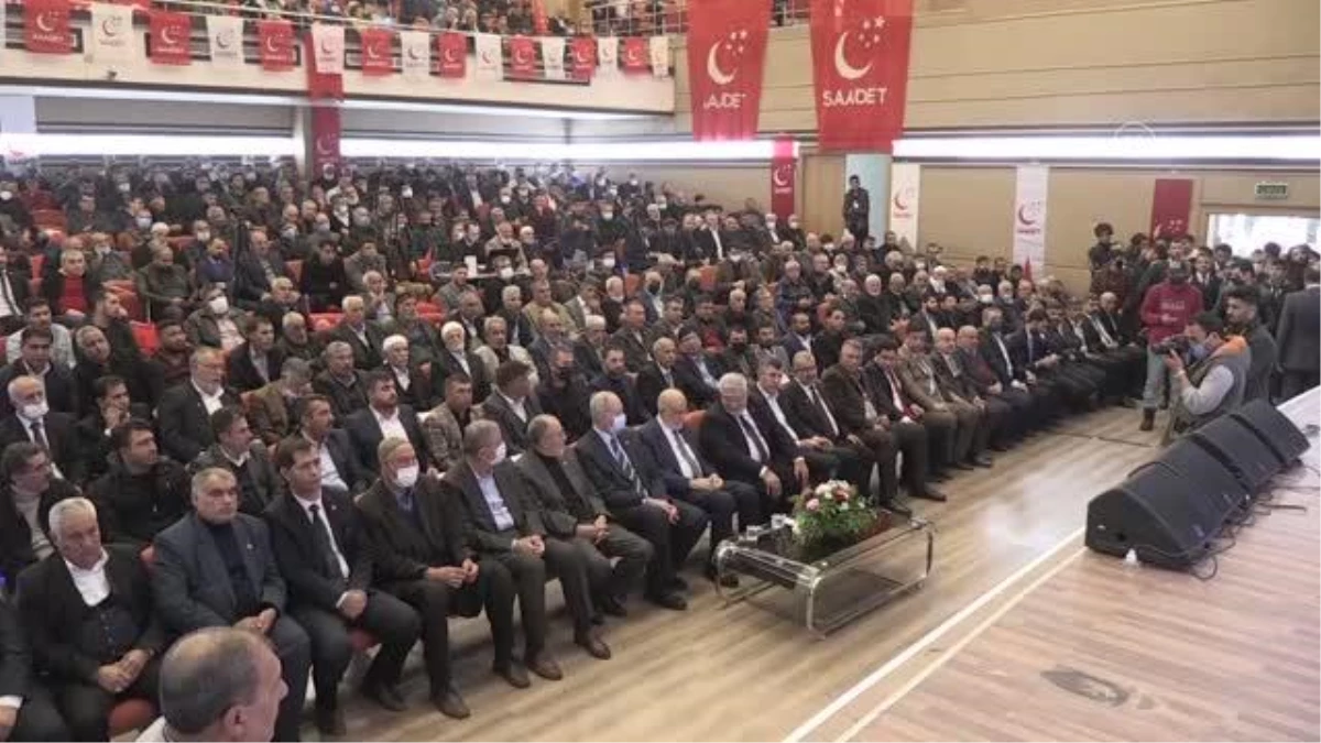 ŞANLIURFA - Karamollaoğlu, Saadet Partisi Şanlıurfa İl Kongresi\'nde konuştu
