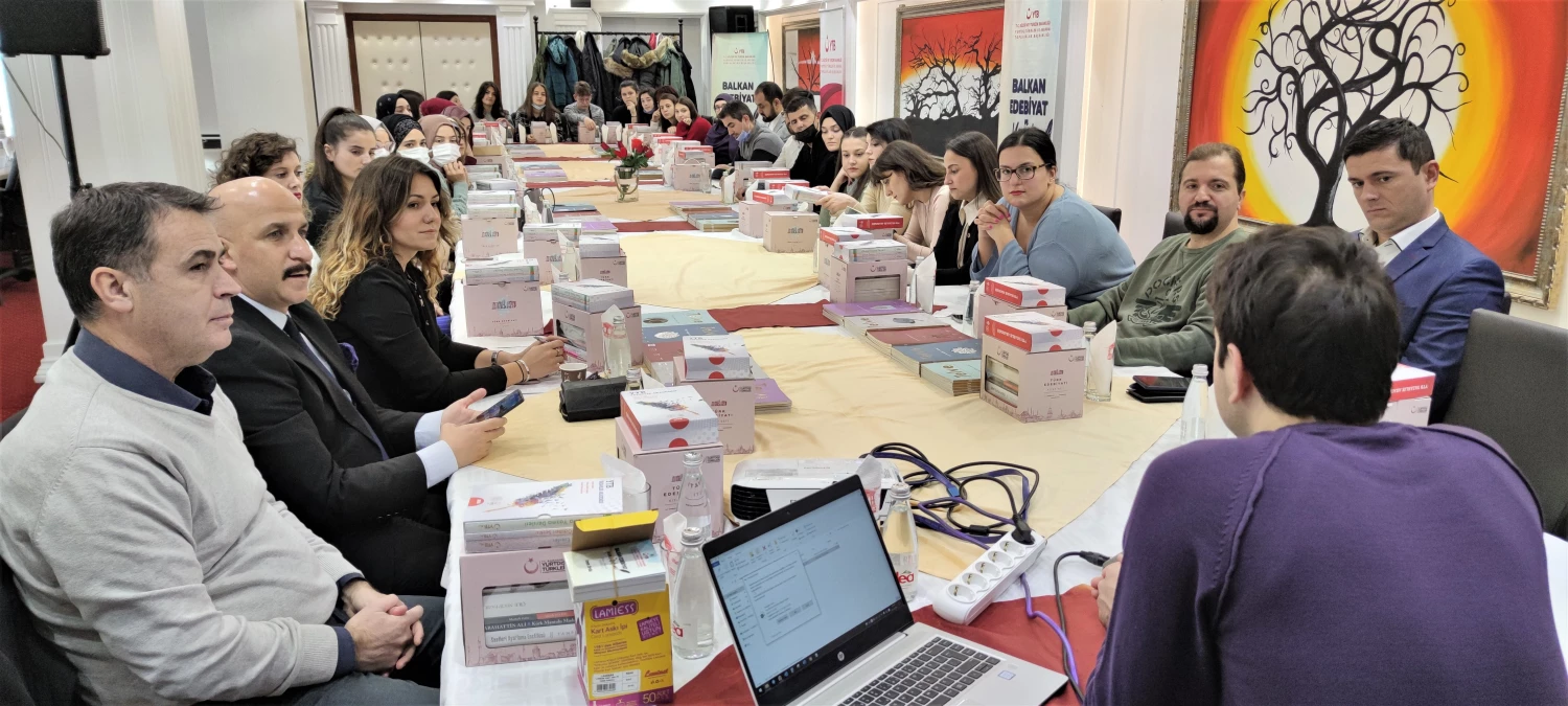 YTB\'nin Kosova\'da düzenlediği "Balkan Edebiyat ve Yazarlık Akademisi" başladı