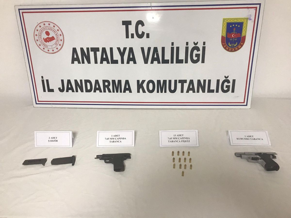 Son dakika haber | Aksu\'da ruhsatsız silah ele geçirildi