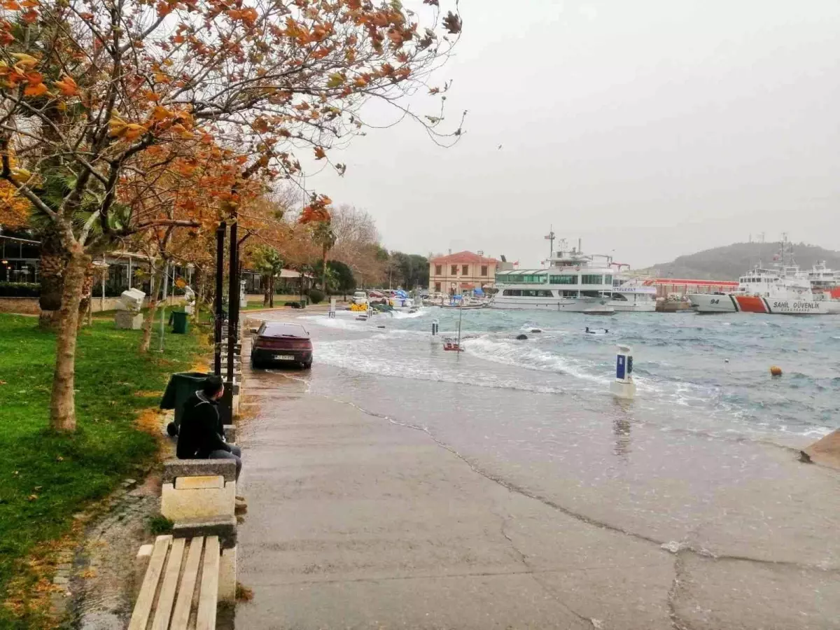 Balıkesir İtfaiyesi fırtınanın bilançosunu açıkladı