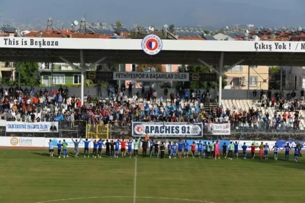 Fethiyespor uygun adım