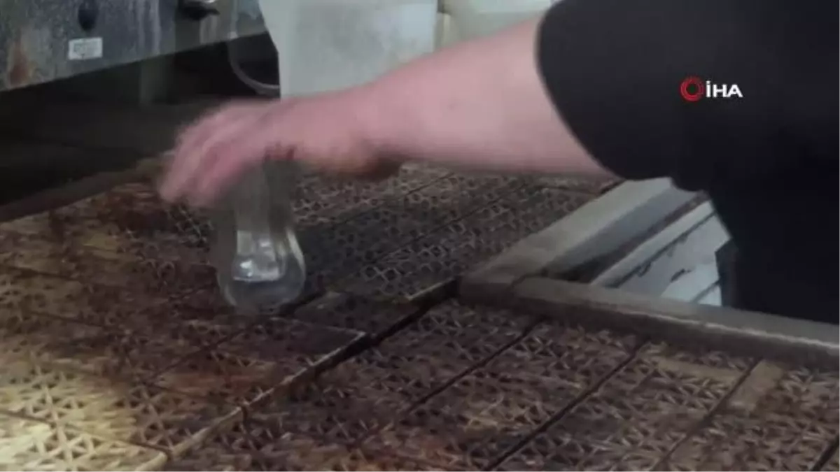 Gençlerin marka takıntısı 51 yaşındaki kadını kahvehaneci yaptı