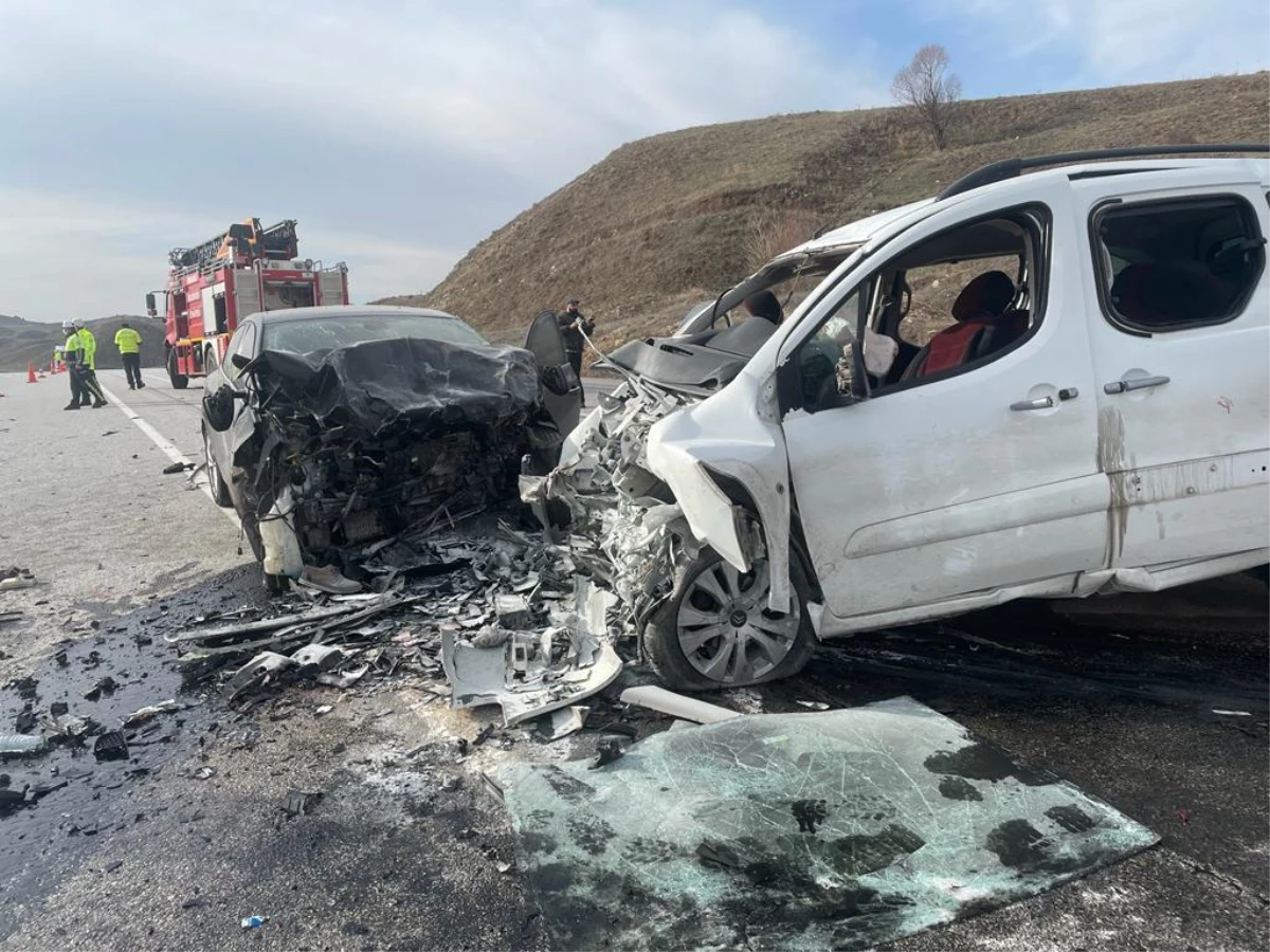 Son Dakika | İmranlı Belediye Başkanı Açıl, trafik kazasında hayatını kaybetti