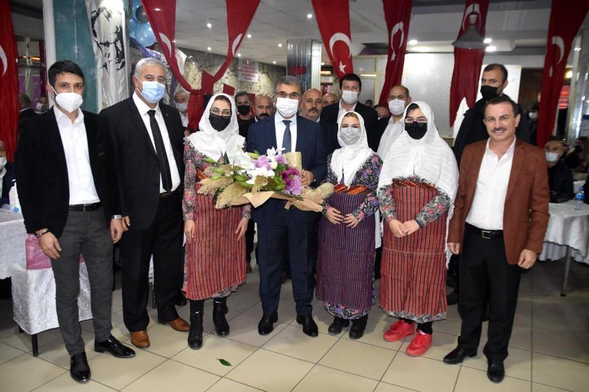 Vali Gürel Karabüklülerle bir araya geldi